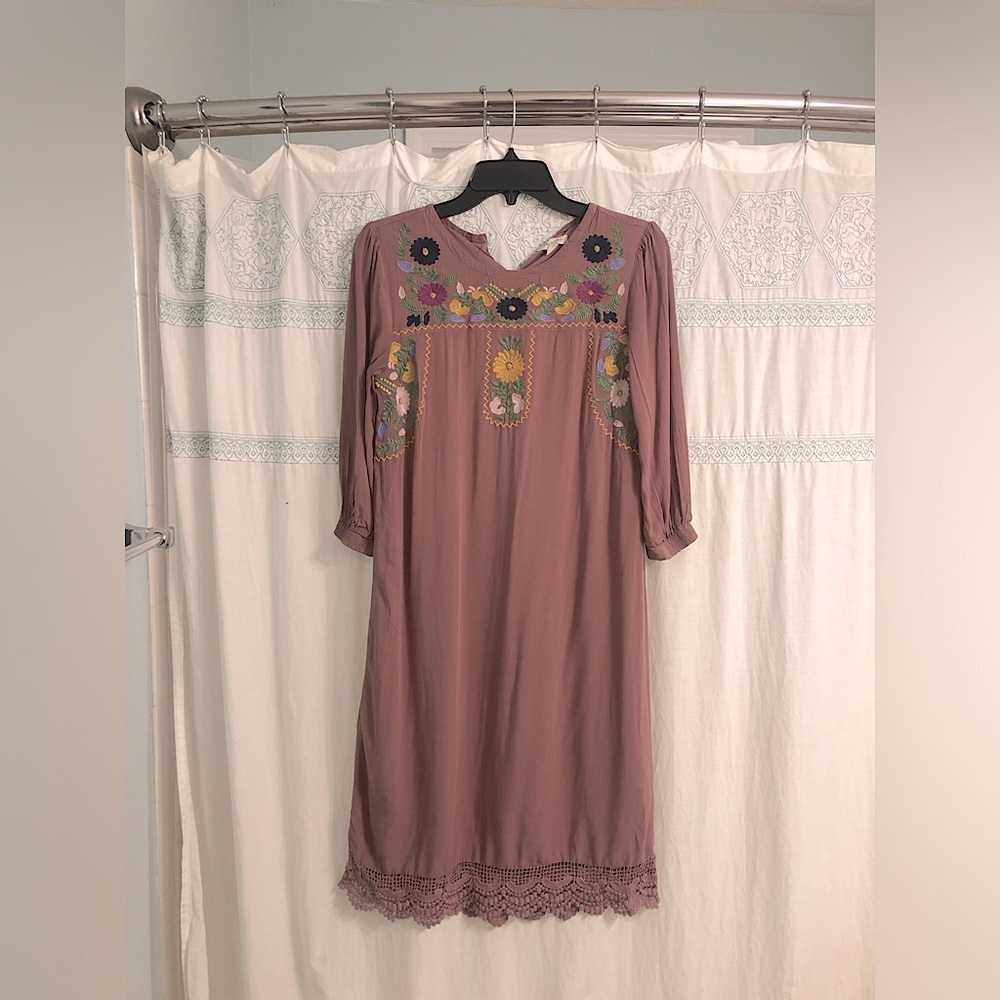Beautiful Embroidered Mauve Boutique Style Midi Dress